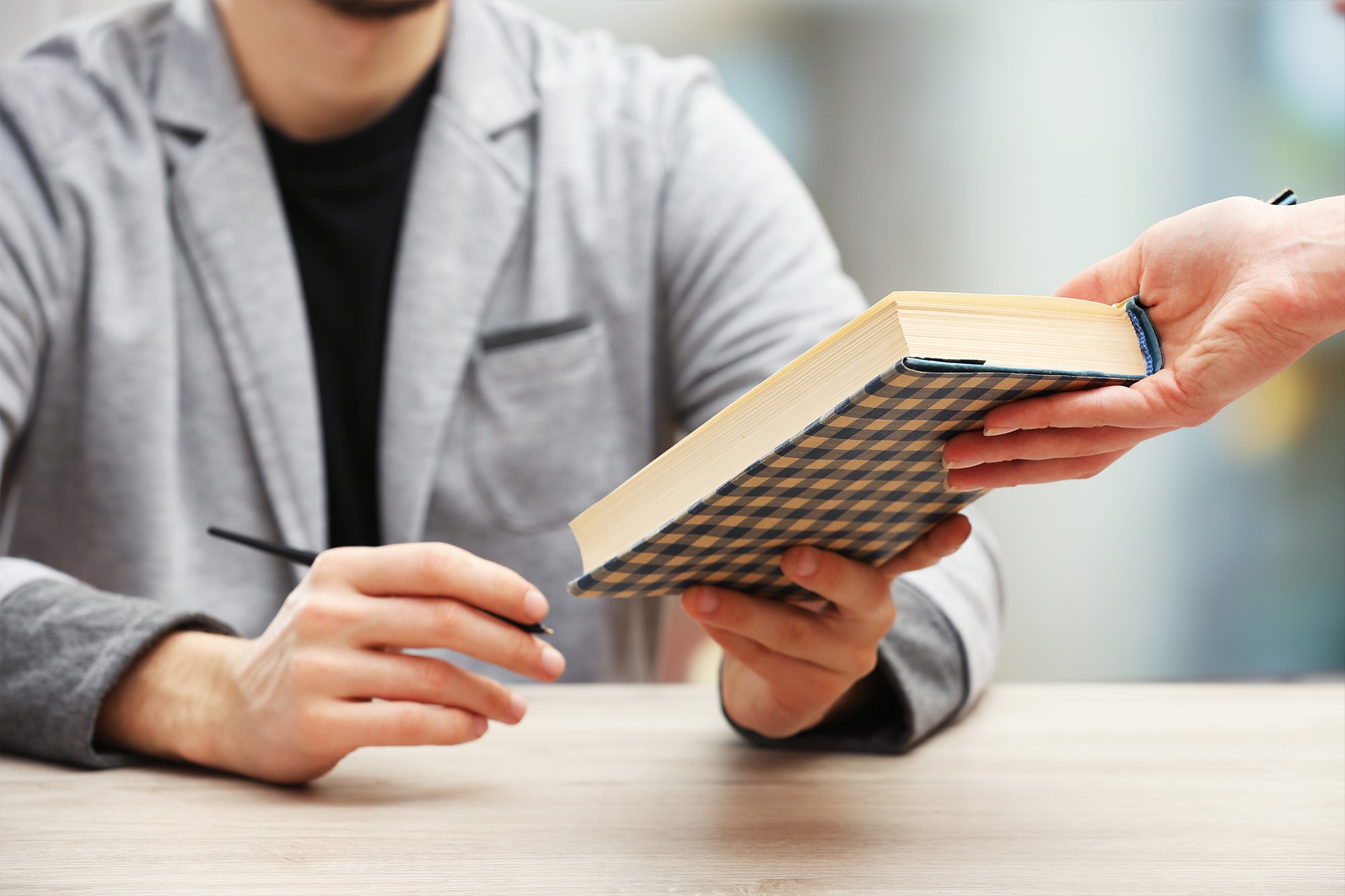 Exploring the Benefits of Growing Followers for Your Book Blog