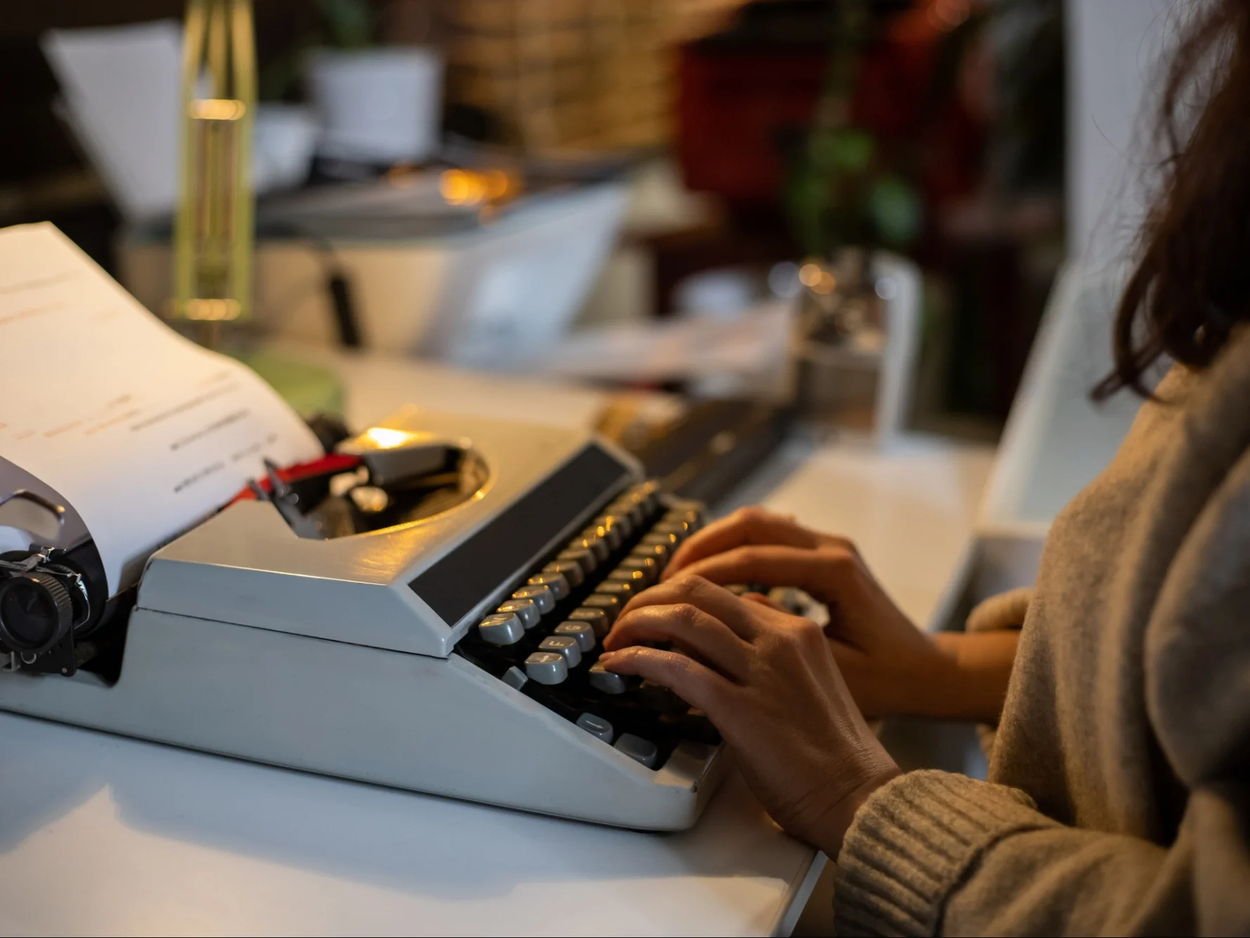 Essential Guide to Writing an Effective Author Bio for Book Marketing and Personal Branding